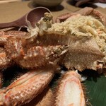 向日葵 - 毛ガニも予約が必要。食べやすく捌いてくれて嬉しい。