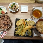 ブランチパーク - VIVANTコラボメニュー/日本大使館定食