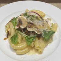 S kashiwa - 【川越シェフ監修】松坂牛の炭火焼きハンバーグを添えたパルミジャーノ風味ショートパスタ