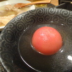 たらく うめ銀 - トマト丸ごと一個のおでんです