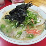 鶴はしラーメン - こちらは豚骨ラーメンです☆