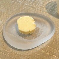 ベージュ アラン・デュカス 東京 - バター