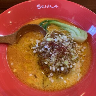 小籠包担々麺 千華_0