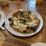 Pizzeria Parentesi - 鰯のピッツァ