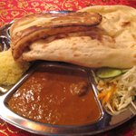 ネパールキッチン　カトマンドゥ - タルカリセット（ナンをフルに＋30円）900円