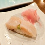 稲城 ヨロシク寿司 - ホタテ