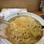 Kurahachitei - 大盛り＆麺リフト！