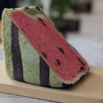 コープさっぽろ - 料理写真:スイカパン半分