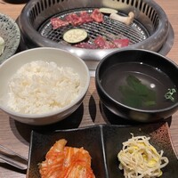 焼肉・しゃぶしゃぶ たちばな ヒルトンプラザイースト店 - 