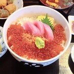 よし乃 - いくら丼 2023