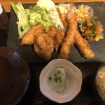 食彩 廚のぎ - 料理写真:鶏唐揚と海老フライセット