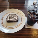 RITARU  COFFEE - リタルロール　クリームのほんのりした甘さと生地の爽やかな苦味がおとなのスイーツでした。凄く美味しい