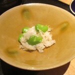 眞善美 - そら豆と干し貝柱の土鍋ご飯。