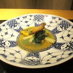 眞善美 - ホワイトアスパラの炒め物 と 自家製干し肉。