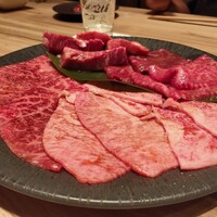 焼肉うしごろ 新宿三丁目店 - 