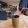 Imagine by takada coffee - ①水出しICE珈琲(税込750円)
                スッキリとした飲み口でした
                店内は木材の床、ゆったりしたレイアウトで落ち着いた雰囲気、寛げます