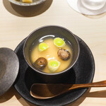 鮨 西崎 - むかごと新銀杏の茶碗蒸し