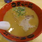 【2013年08月】並（こってり、麺少な目、スープ多め）＠700円。