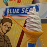 ブルーシール - 塩ミルク&紅イモ(ソフトクリーム)