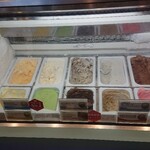 ブルーシール 大阪ベイタワー店 - 店内【ショーケース③】