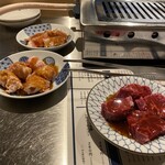 Taishuu Yakiniku Horumon Nikusawa - 