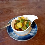 바구우스야 - 매운 아차르 160엔