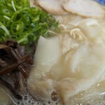 純とんこつ無双 - 更にワンタン拡大