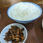 純とんこつ無双 - 辛子高菜は目茶苦茶辛い　御飯のオカズにピッタリ