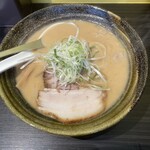 麺屋大地 - 味噌ラーメン900円