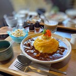 ランチ＆カフェ そら - ◆デミオムライス(1,250円）・・ビジュアルがキレイ。