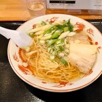 らーめん 紫龍 - 2023年９月　醬油ラーメン