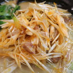 呉 豚骨ラーメン - 辛ネギ