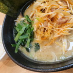 呉 豚骨ラーメン - 豚骨ネギ（醤油）＋ライス