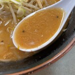 くるまやラーメン - スープ