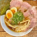 近江熟成醤油ラーメン 十二分屋 - 