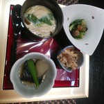 Taikozushi - にぎり寿司セット（小鉢、茶碗蒸し）