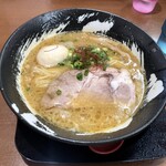 中華そば 風 - 味玉鶏白湯　醤油　970円