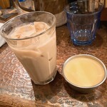 タイニーカフェ - アイスチャイ・プリン