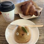 TOLO COFFEE＆BAKERY - カスタード＆生クリーム、ホットアメリカーノ、クロワッサン