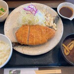 牛かつ とんかつ じょじょ吉 - 豚ロースカツ膳