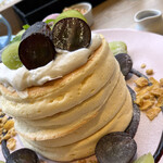 高木珈琲 - シャインマスカットと巨峰のパンケーキ