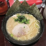 横浜家系ラーメン 一閃家 - 