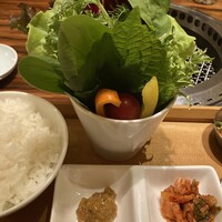 松庵 韓菜房 栄大津通店 - ライスは大中小から選べます