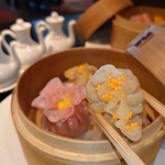 中国料理 品川大飯店 - 蟹卵入り海老蒸し焼売