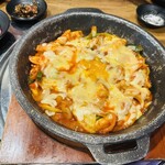 ヨプの王豚塩焼 熟成肉専門店 - チーズダッカルビ
