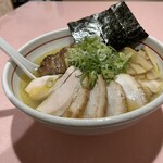 らーめん研究所 - 塩ラーメン、肉祭り