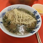 替玉（\150）にラーメンタレをたっぷり（入れすぎた）