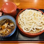 Teuchitsu Kejiru Udon Inakaya - 「肉汁うどん 普通」900円税込み♫