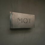 MOT - 