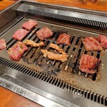 焼肉ハウス自由軒 - 